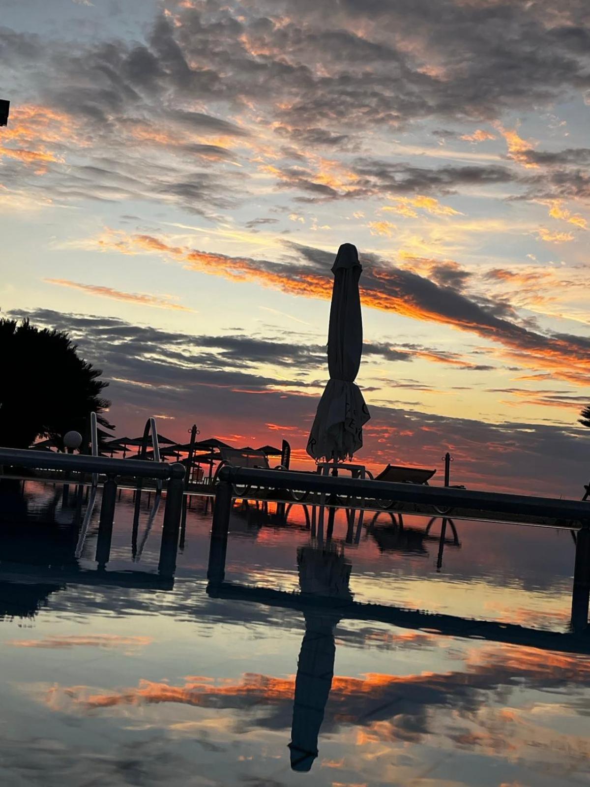 Coralli Hotel Perdika  Dış mekan fotoğraf