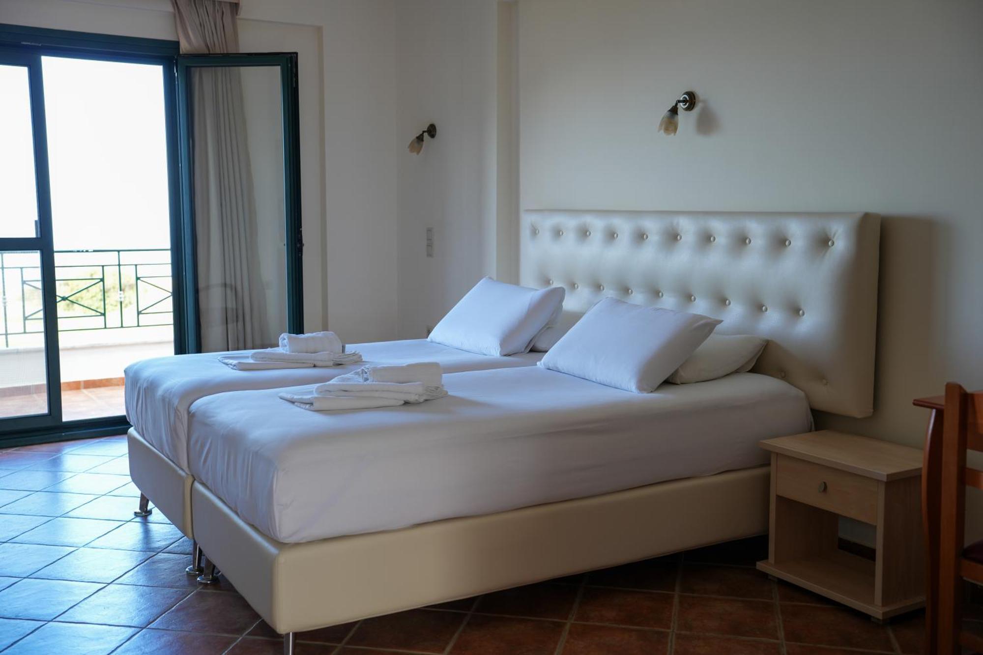 Coralli Hotel Perdika  Dış mekan fotoğraf